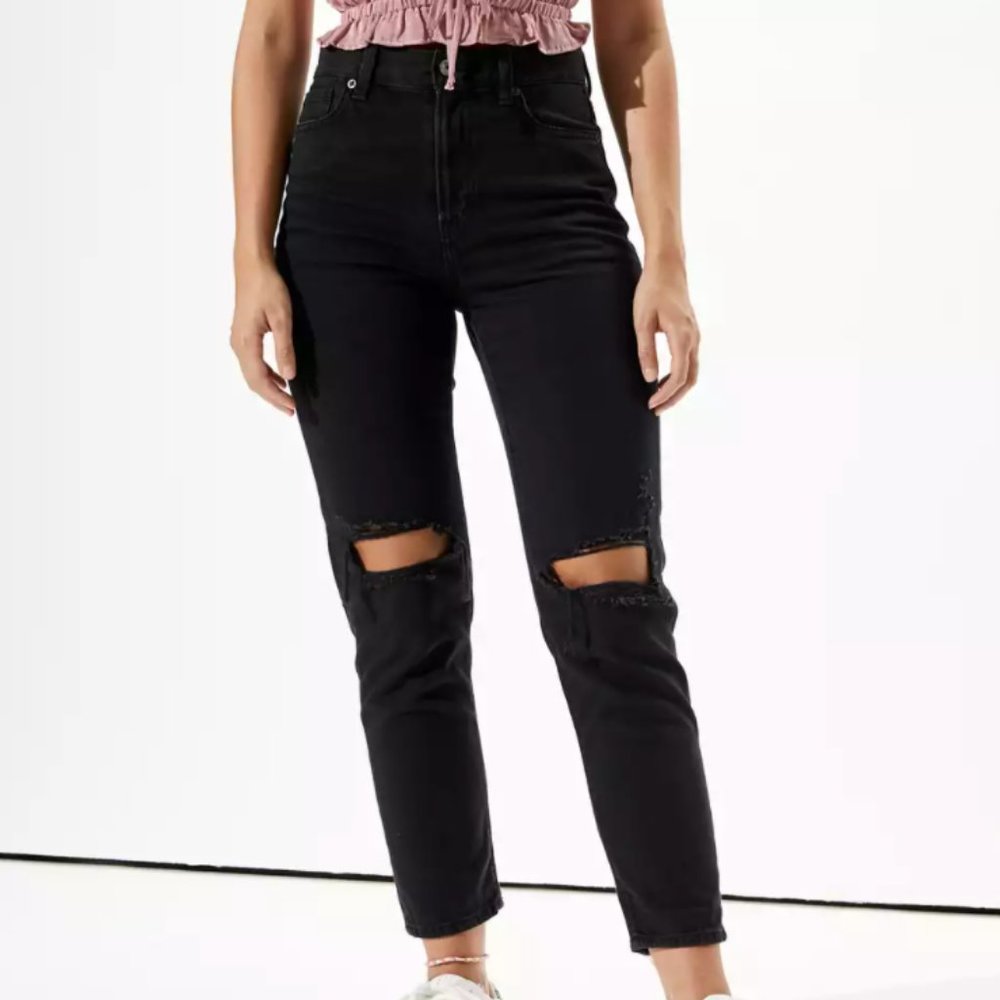 AE Ripped Mom Jean